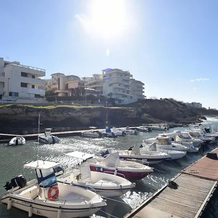 Locazione Turistica Lo Scoglio-1